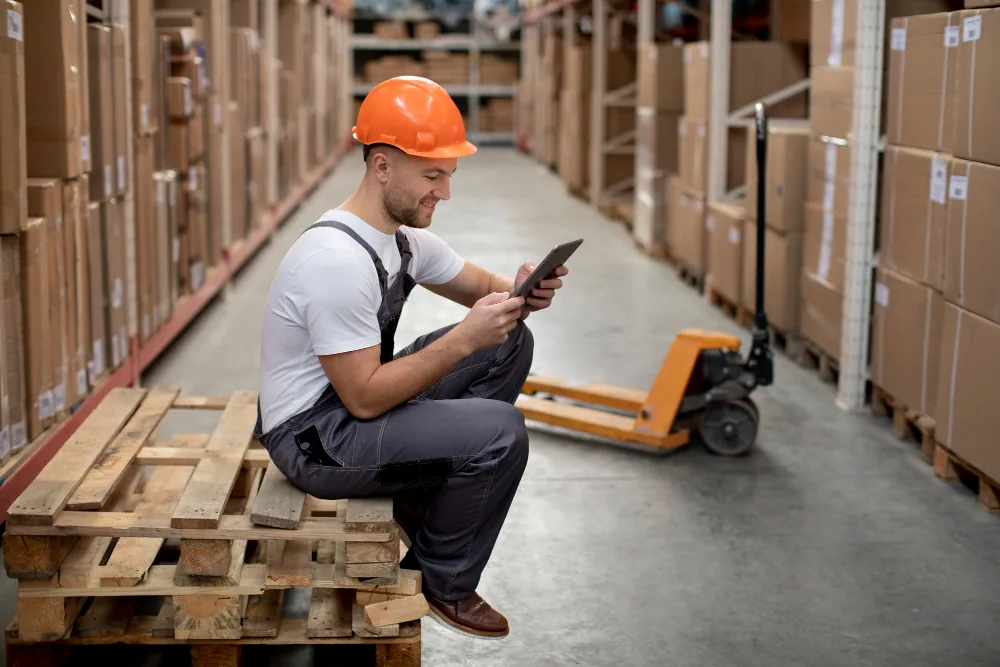 Warehouse & Logistics